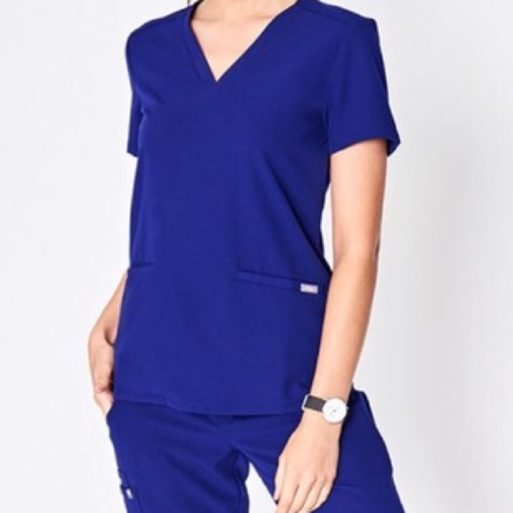 Women’s Figs Scrub Top